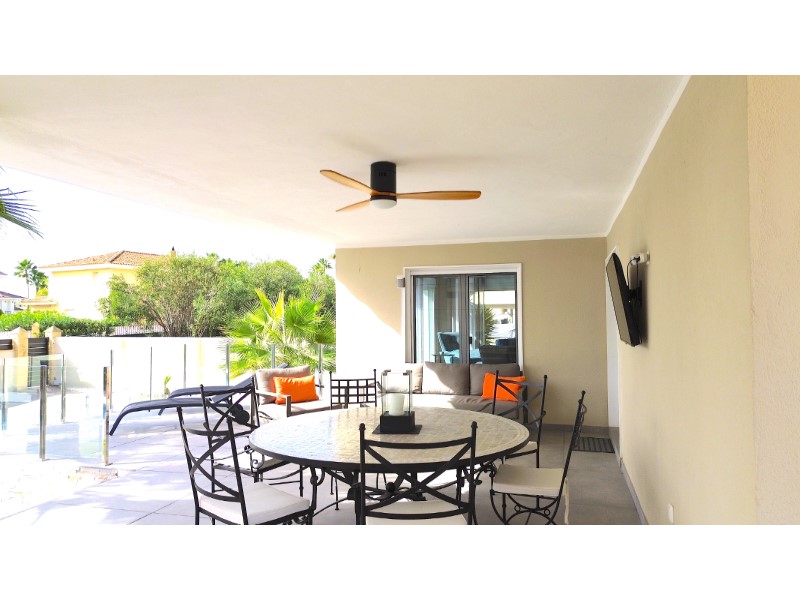 Garden in villa for sale in Alfas del Pi