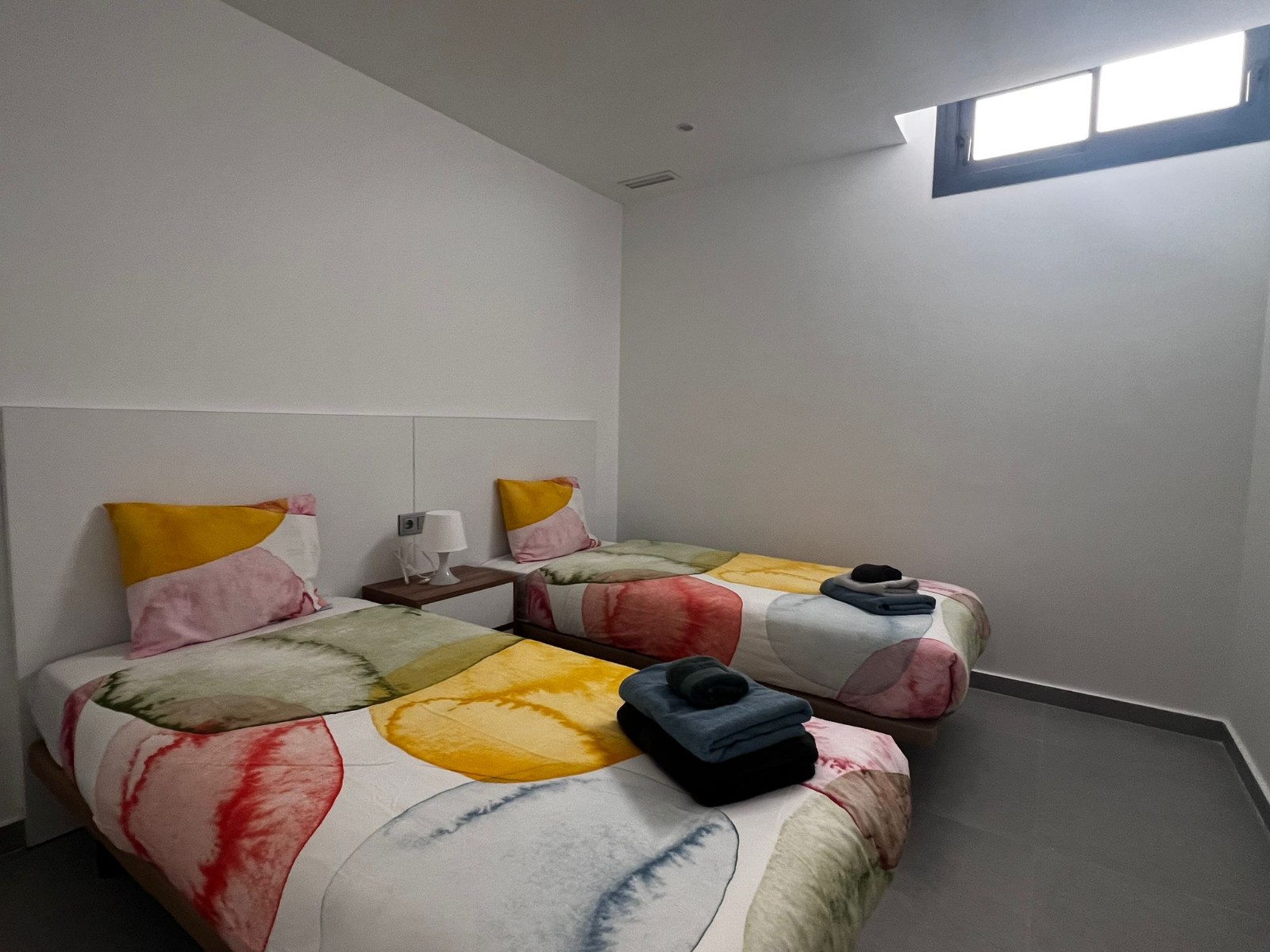 Master bedroom in villa for sale in Algorfa