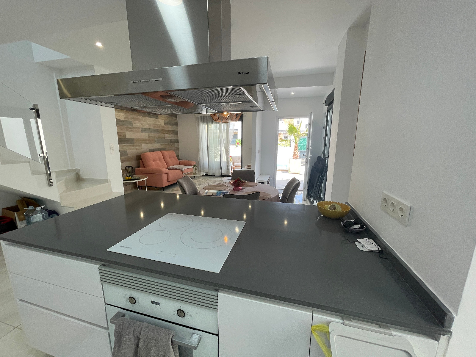 Bedroom in villa for sale in Benijofar