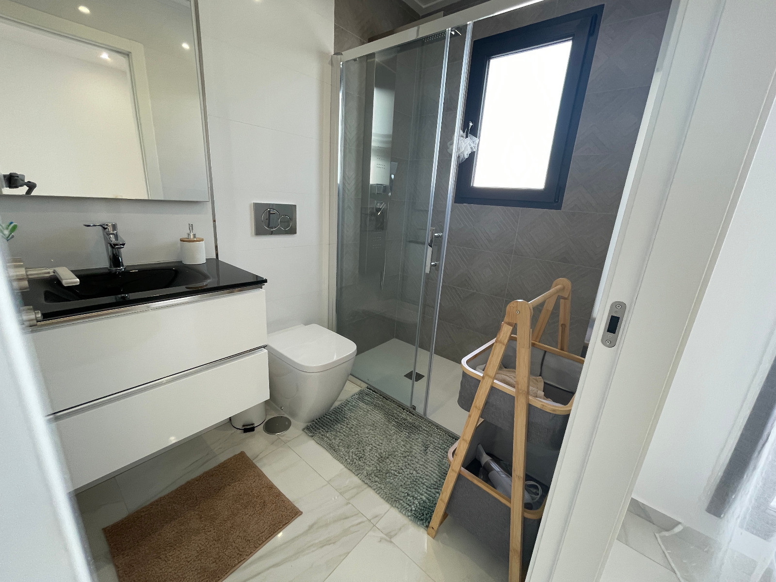 Bathroom in villa for sale in Benijofar