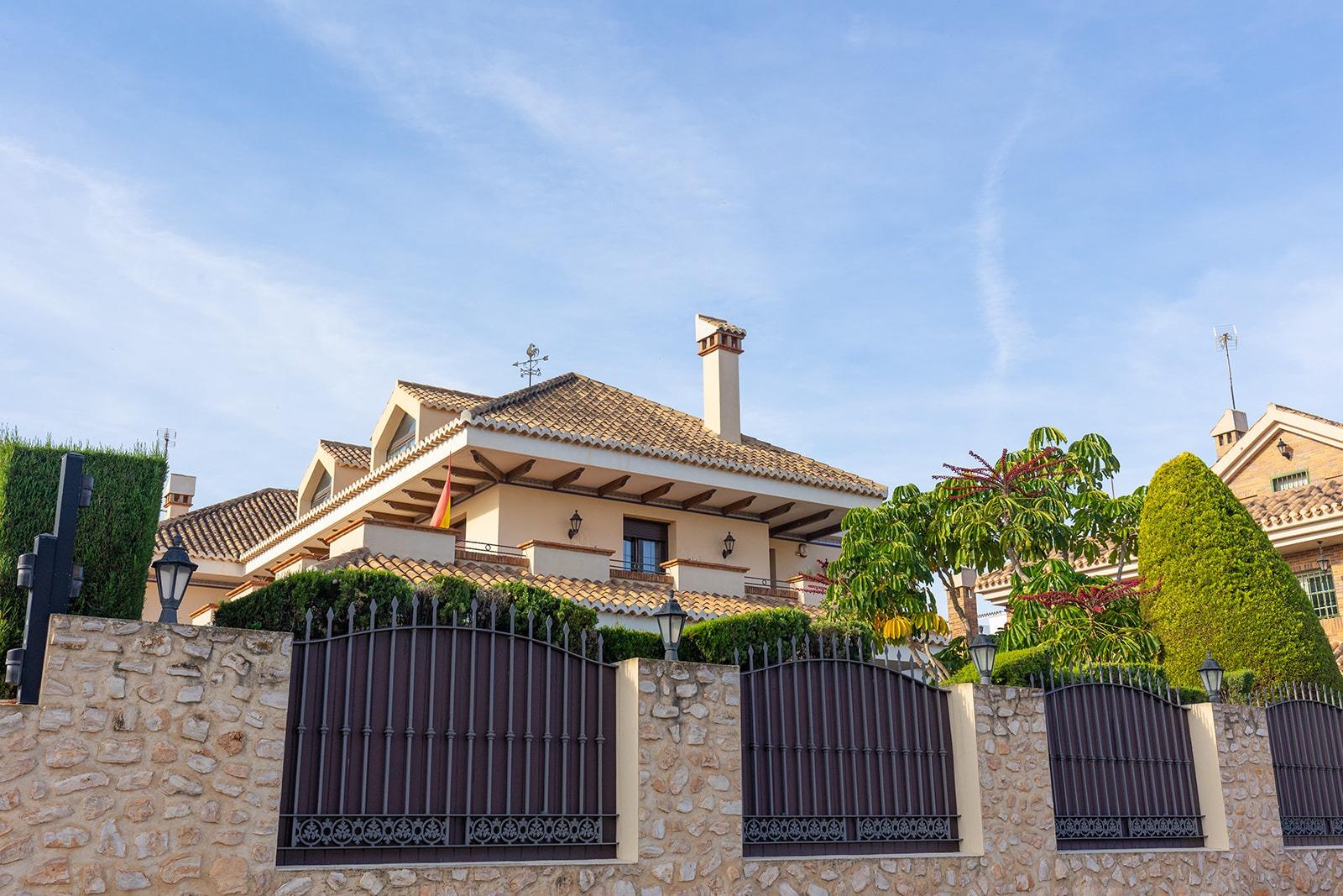 Bedrooms: 7, Bathrooms: 7, Villa in Torrevieja, Alicante, Spain