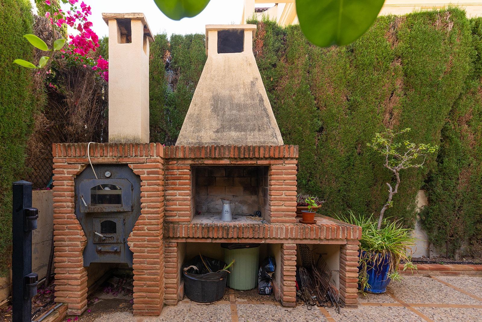 Bedroom in villa for sale in Torrevieja