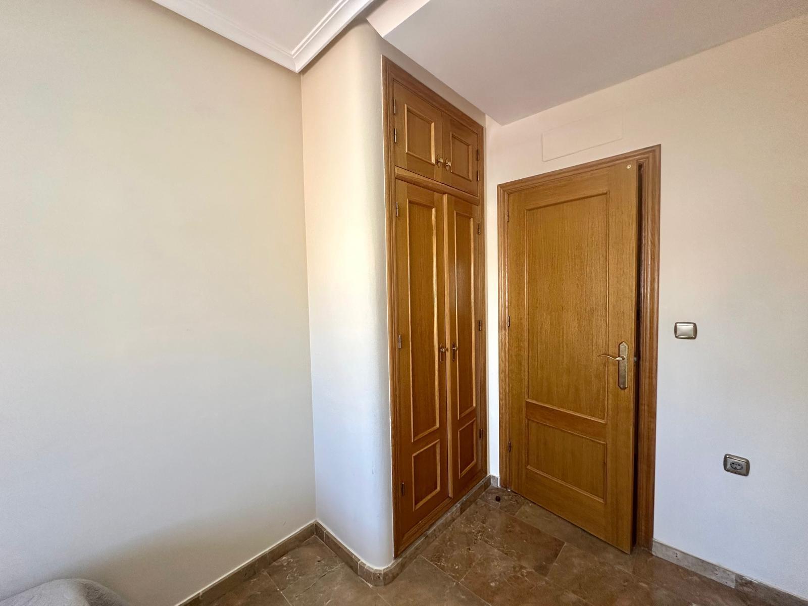 Master bedroom in apartment for sale in Torrevieja