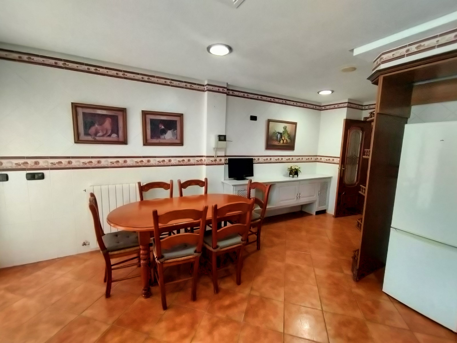 Living room in villa for sale in Elda