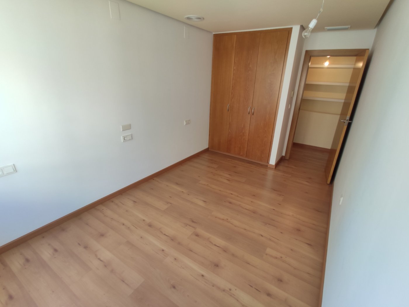 Master bedroom in apartment for sale in Torrevieja