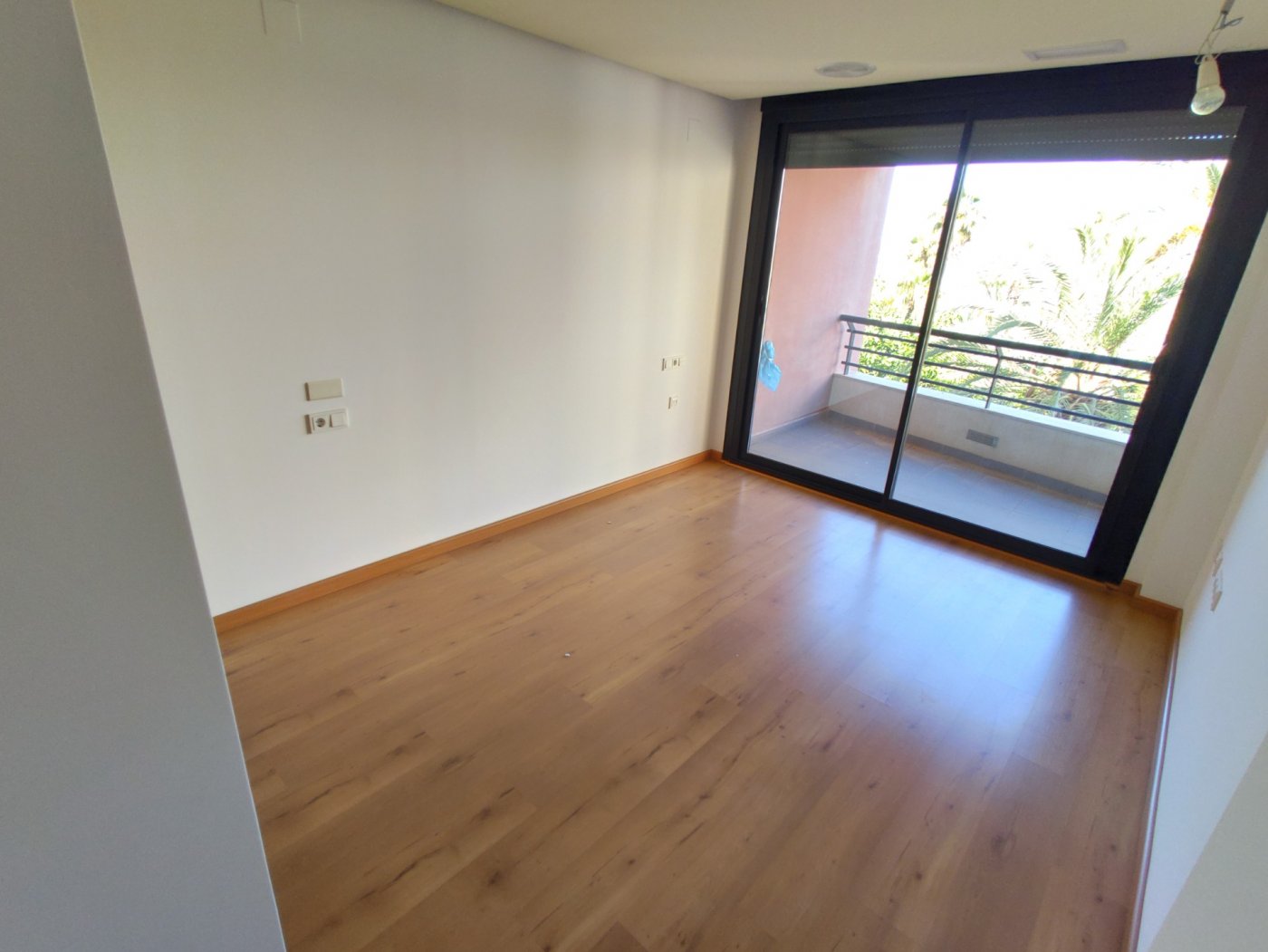 Bedroom in apartment for sale in Torrevieja