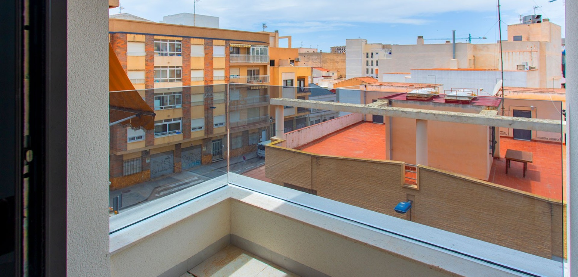 Kitchen in apartment for sale in Torrevieja