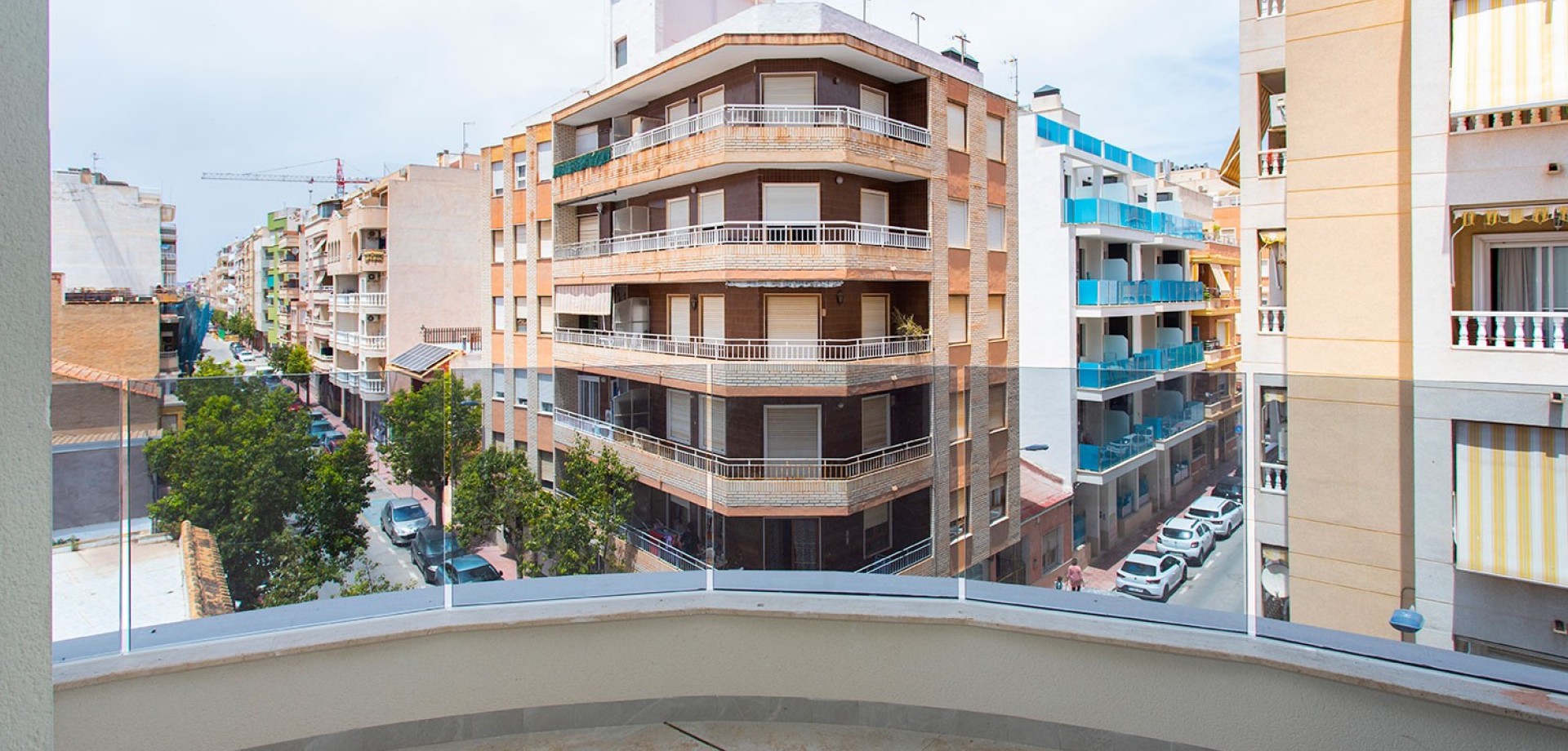Terrace in apartment for sale in Torrevieja