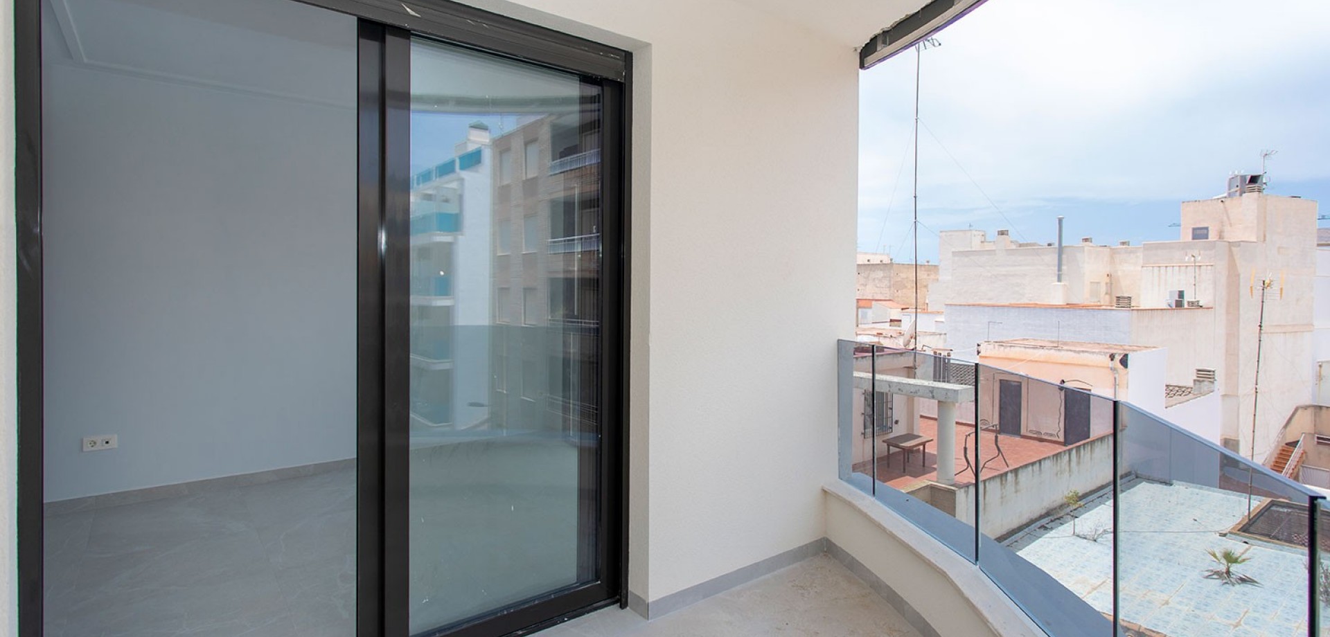 Pool area in apartment for sale in Torrevieja