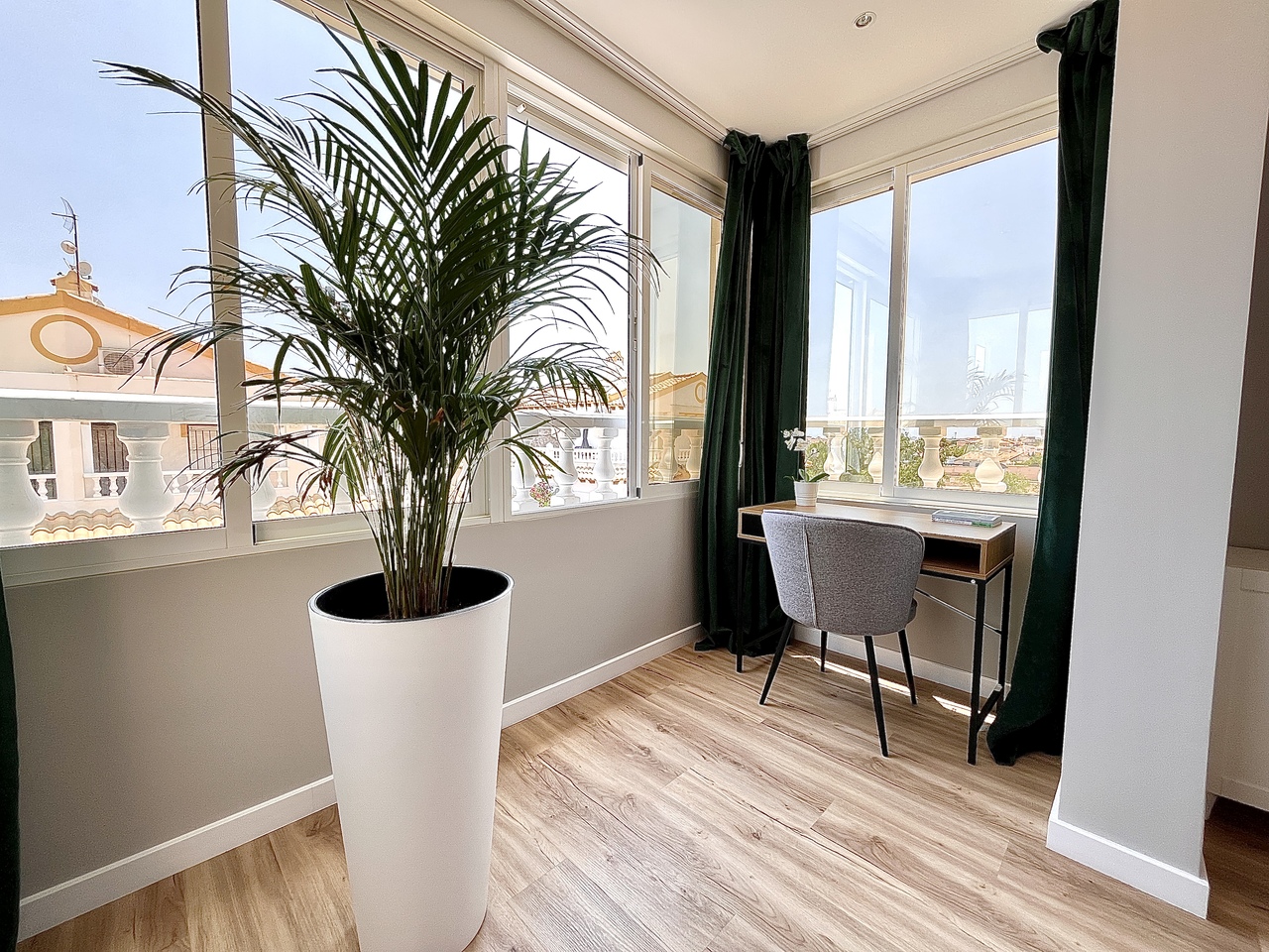 Bedroom in terraced for sale in Playa Flamenca