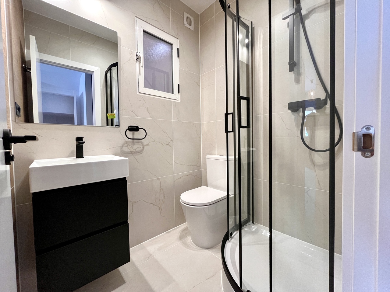 Bedroom in terraced for sale in Playa Flamenca