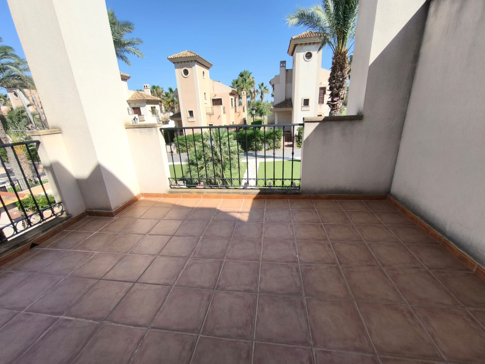 Bathroom in duplex for sale in Algorfa