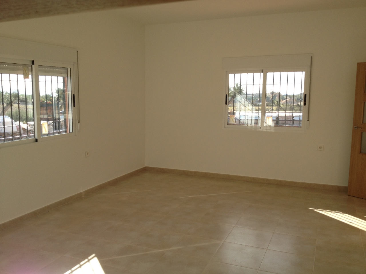 Pool area in villa for sale in Abanilla