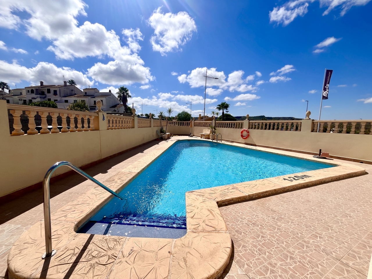 Kitchen in apartment for sale in San Miguel de Salinas