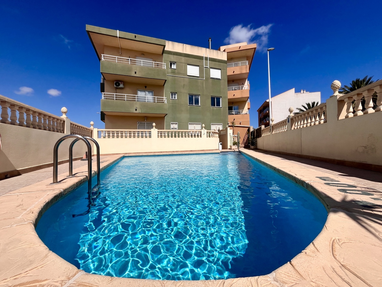 Master bedroom in apartment for sale in San Miguel de Salinas