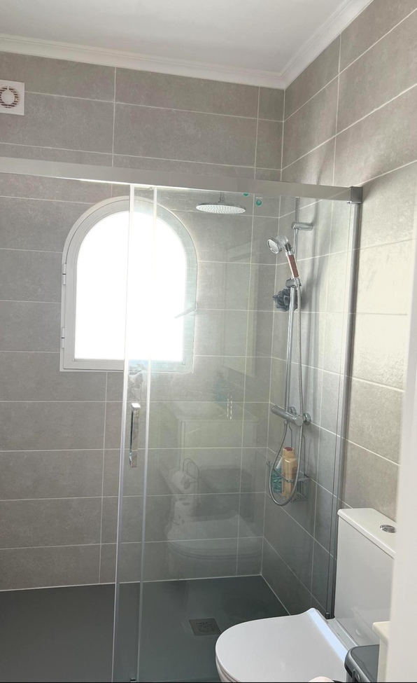 Bathroom in bungalow for sale in Algorfa