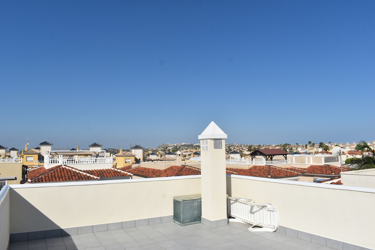 Master bedroom in bungalow for sale in Algorfa