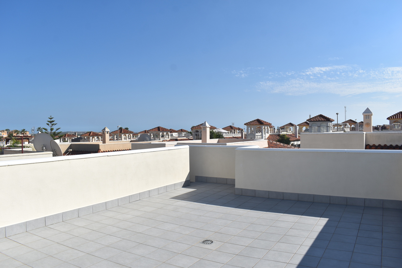 Bathroom in bungalow for sale in Algorfa