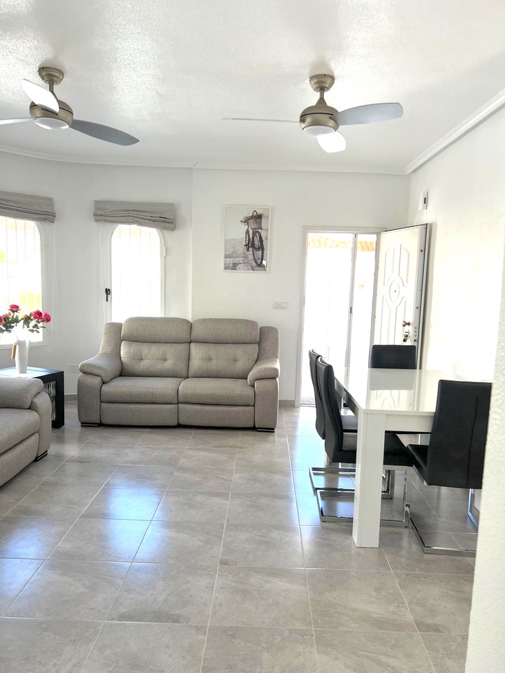 Superb bungalow in Lo Crispin - AlgorfaWe offer this superb renovated detached bungalow located in L