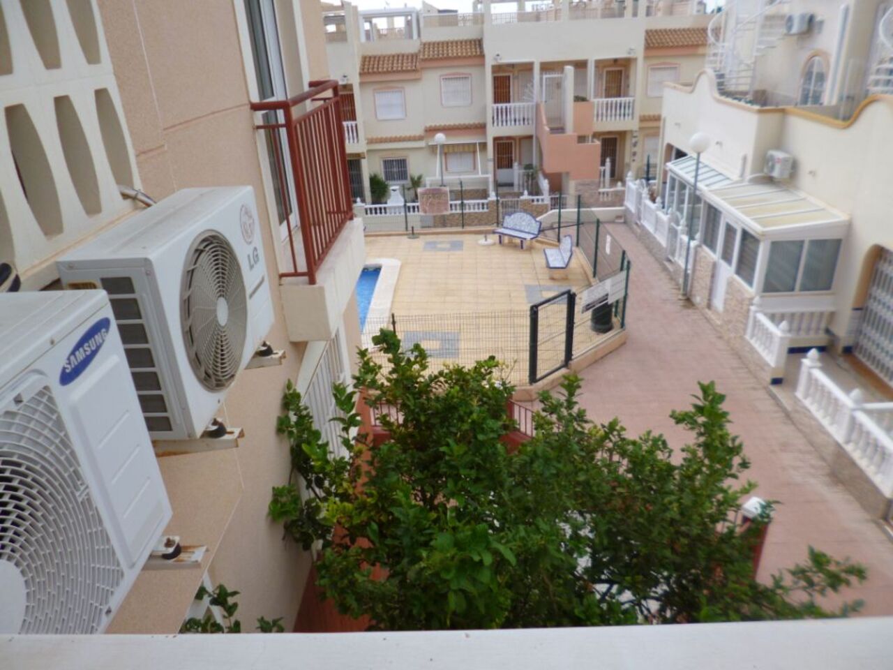 Master bedroom in apartment for sale in La Florida