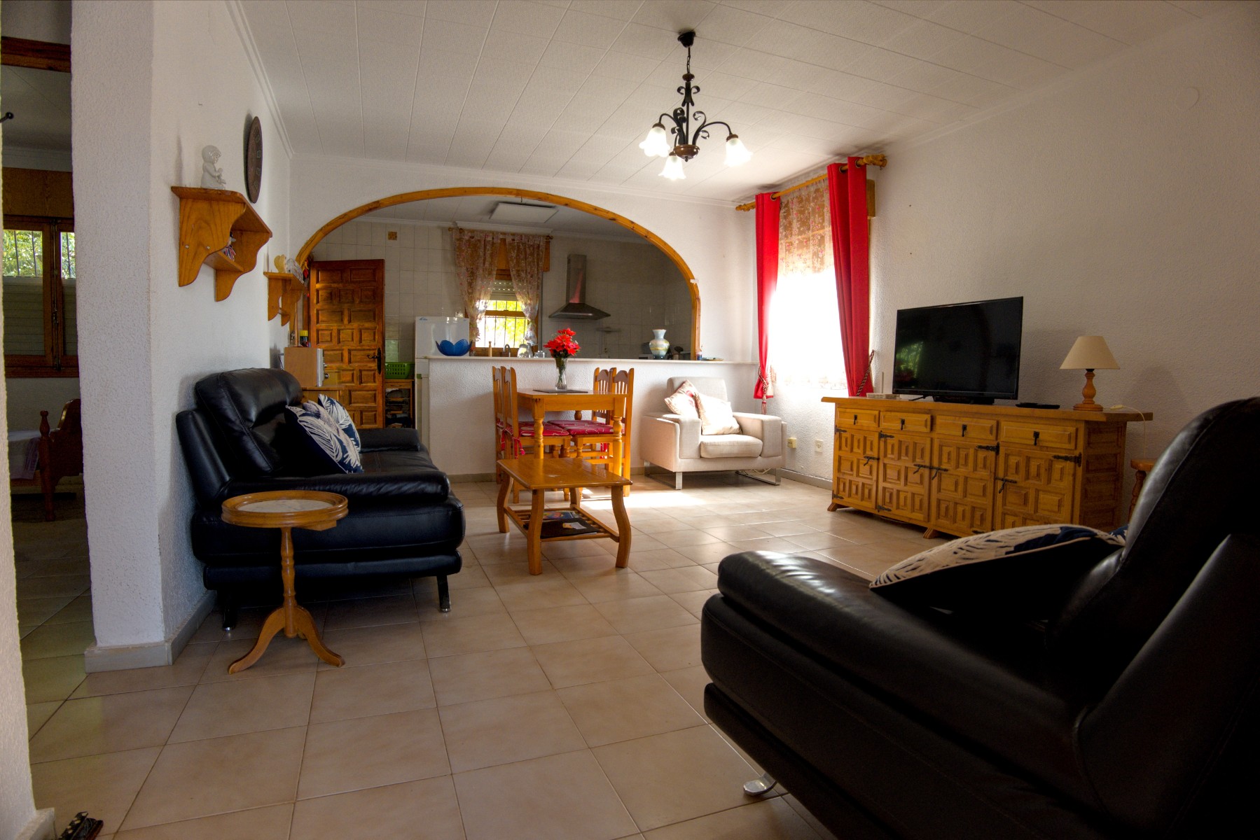 Exterior view in villa for sale in La Siesta