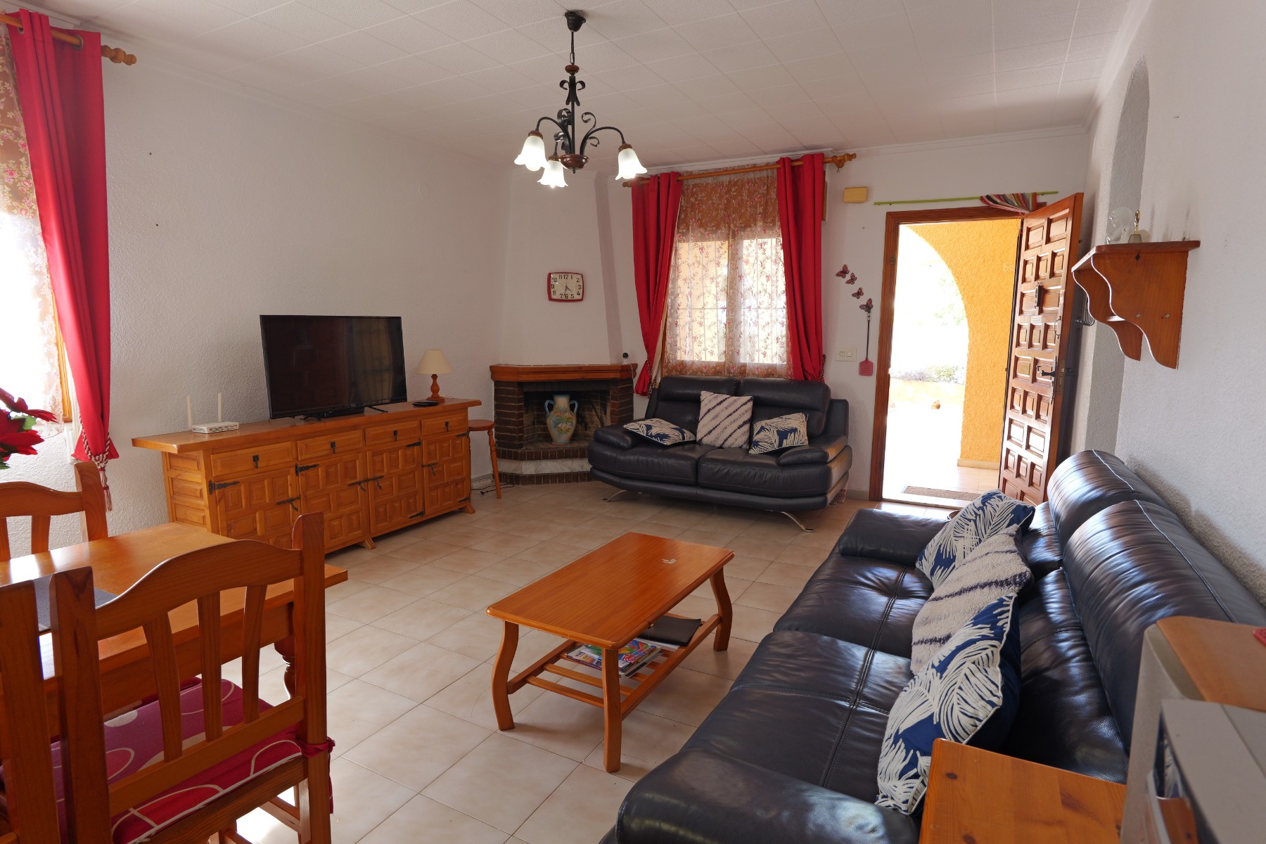 Bathroom in villa for sale in La Siesta