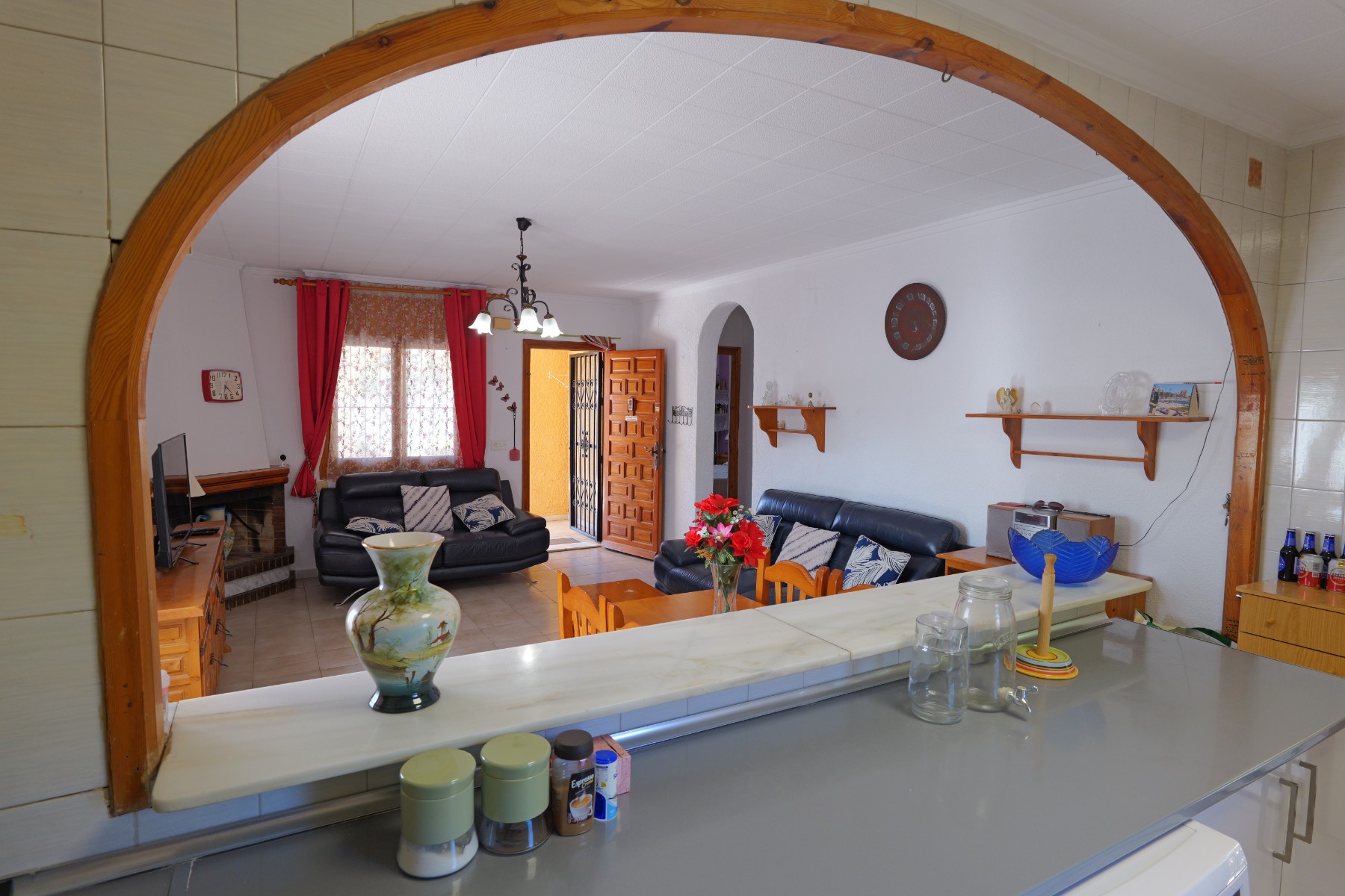Dining area in villa for sale in La Siesta