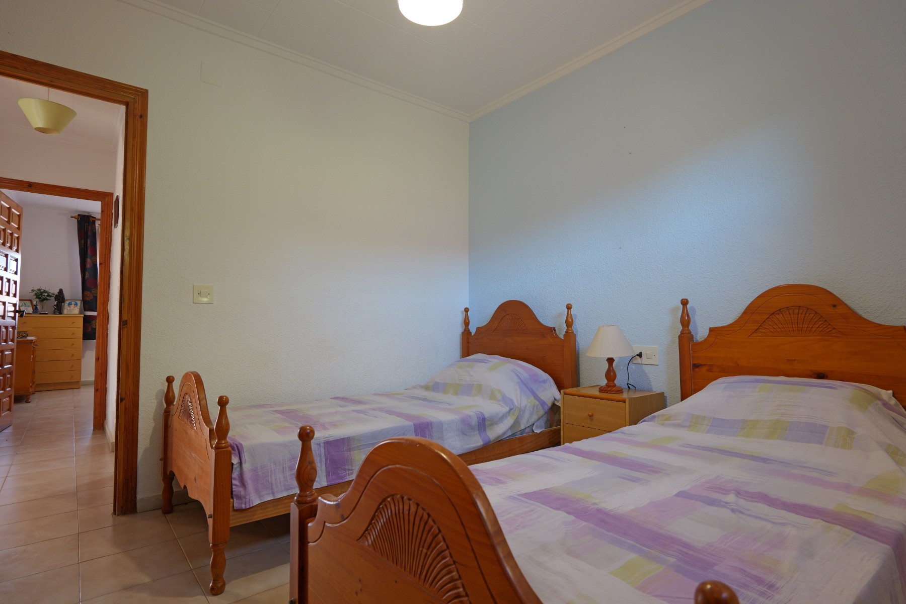 Bedroom in villa for sale in La Siesta
