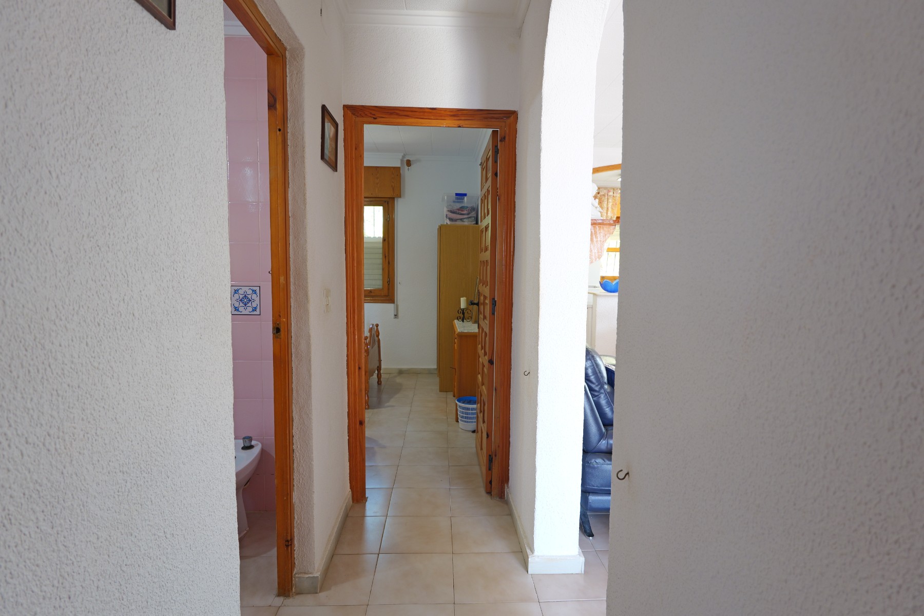 Master bedroom in villa for sale in La Siesta