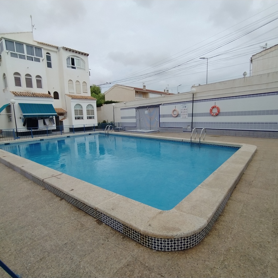 Kitchen in apartment for sale in Torrevieja