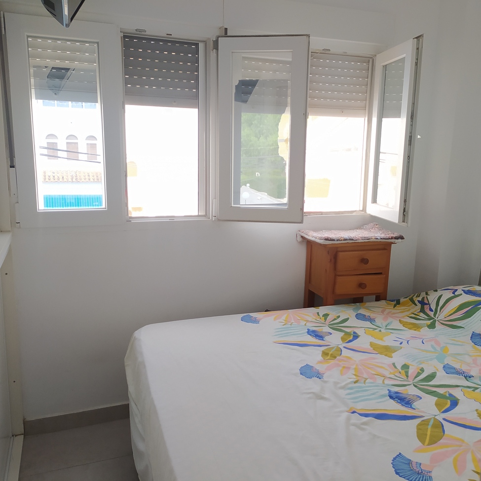 Pool area in apartment for sale in Torrevieja