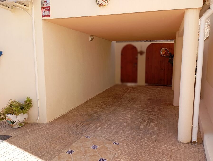 Dining area in villa for sale in Villamartin