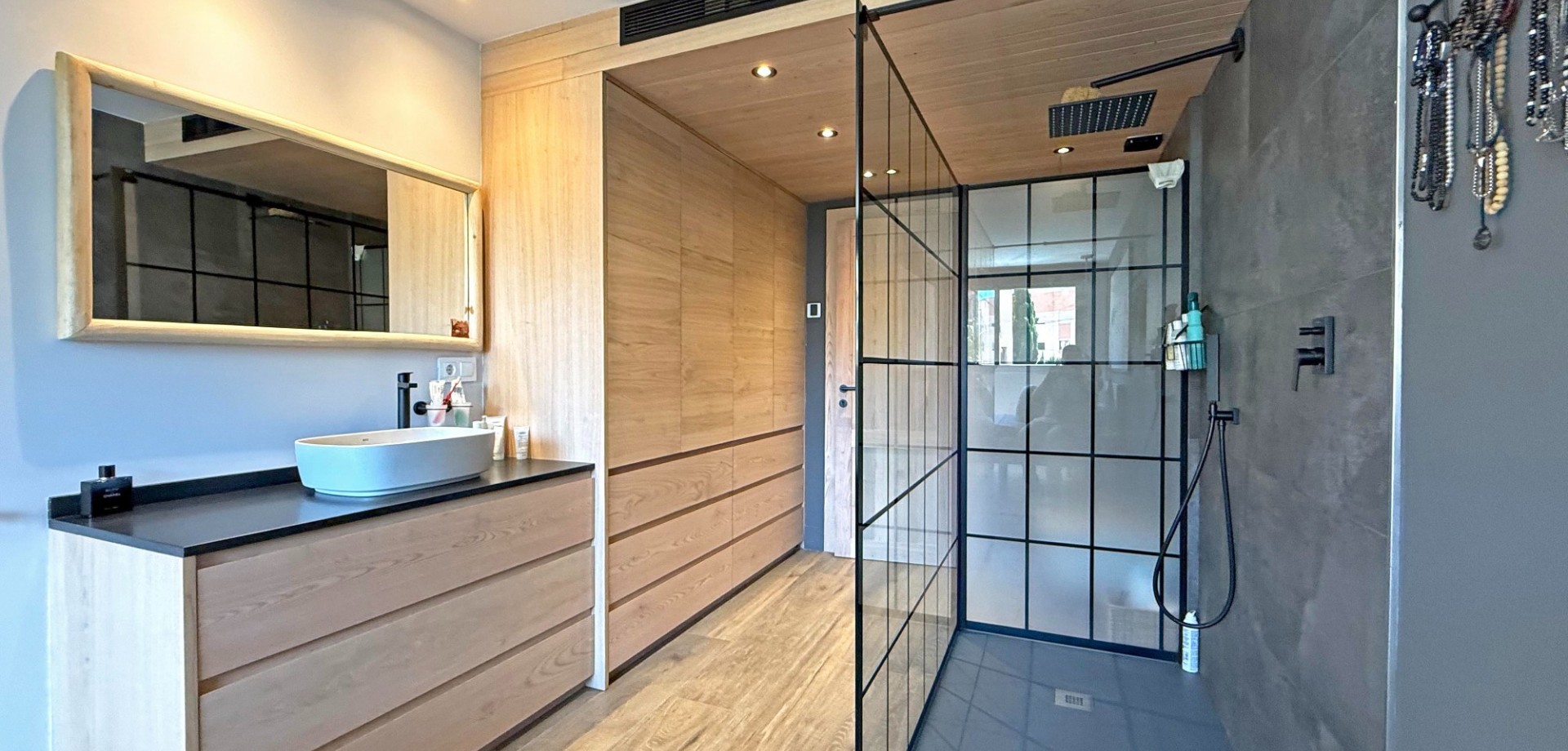 Bedroom in apartment for sale in Cabo de Palos