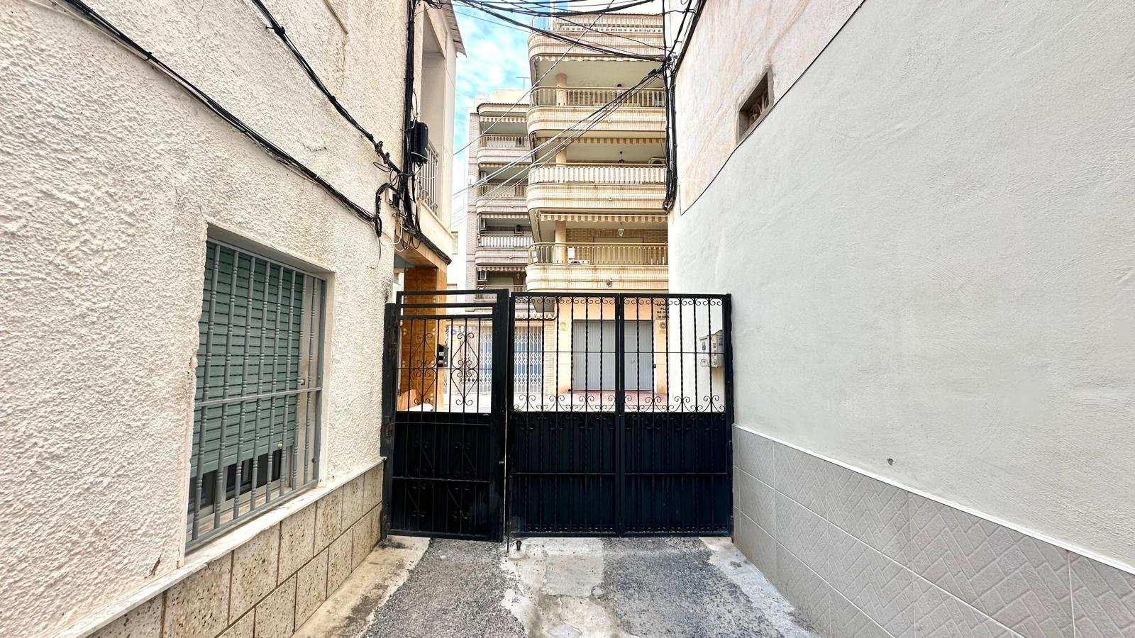 Pool area in terraced for sale in Torrevieja
