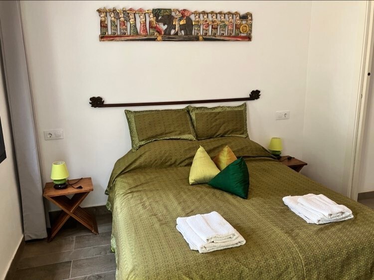 Master bedroom in villa for sale in Calpe