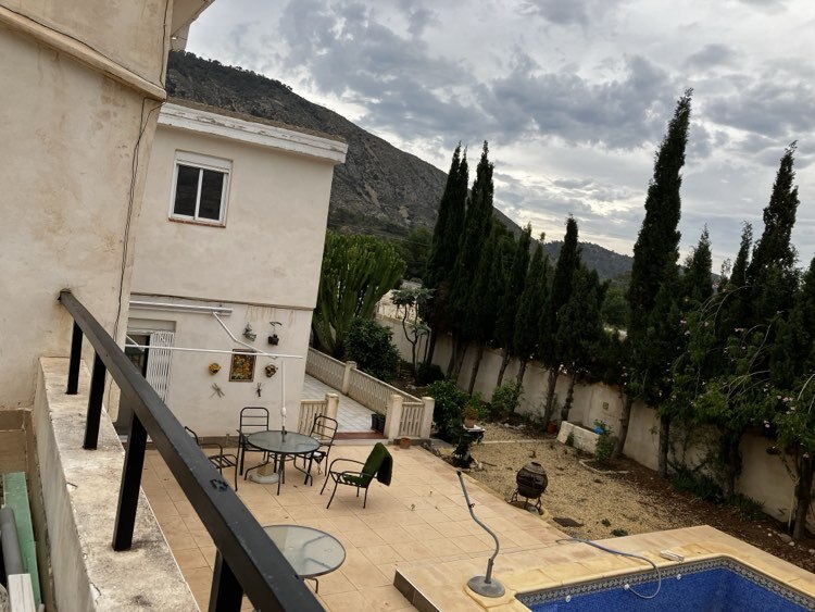 Terrace in villa for sale in Orxeta