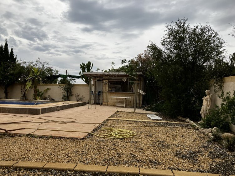 Garden in villa for sale in Orxeta