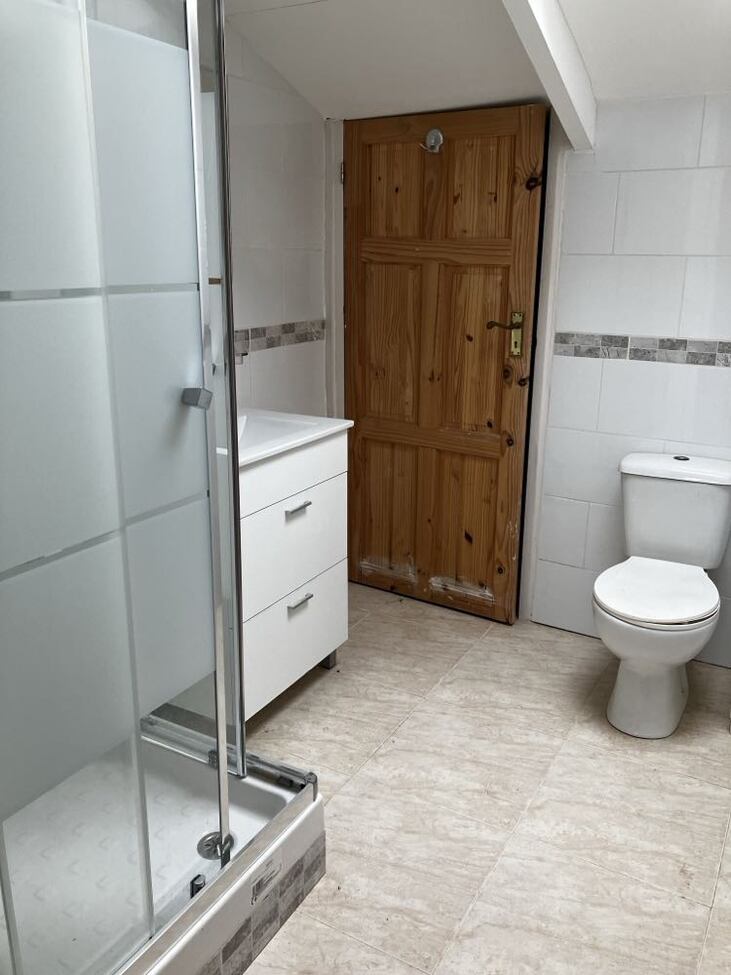 Bedroom in villa for sale in Orxeta