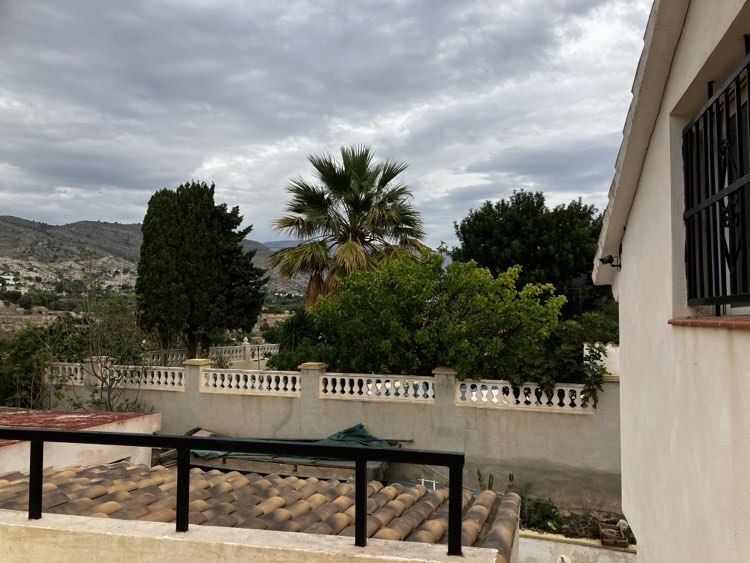 Master bedroom in villa for sale in Orxeta