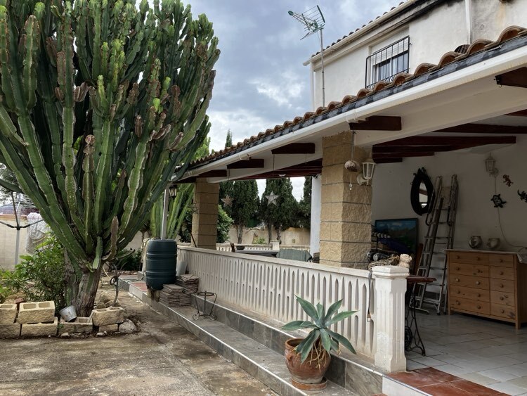 Bedroom in villa for sale in Orxeta