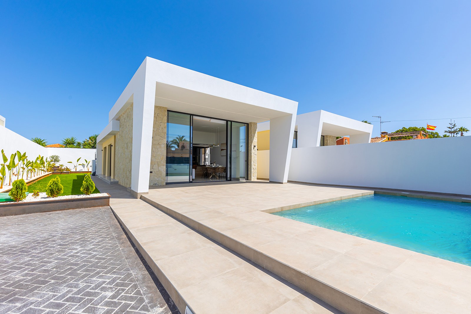 Exterior view in villa for sale in El Chaparral