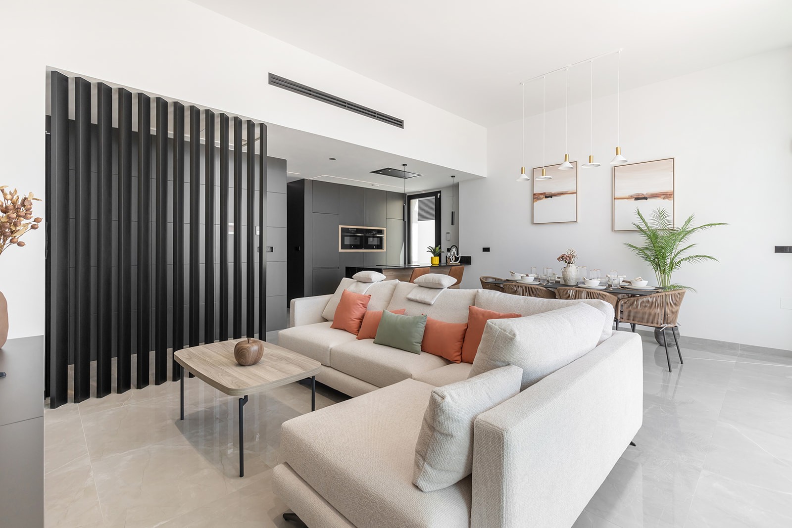 Master bedroom in villa for sale in El Chaparral
