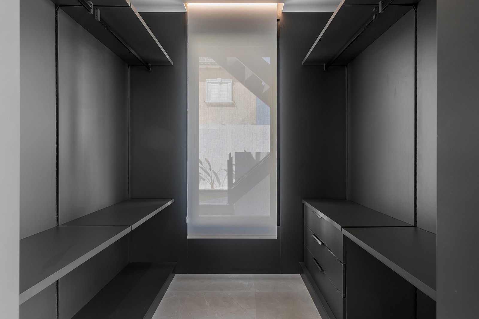 Bedroom in villa for sale in El Chaparral