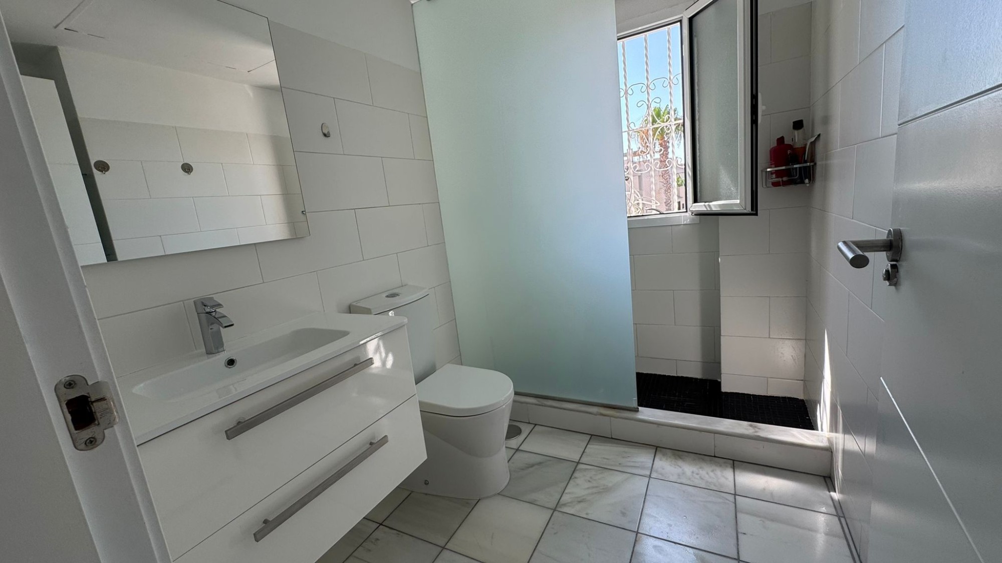 Dining area in bungalow for sale in Torrevieja