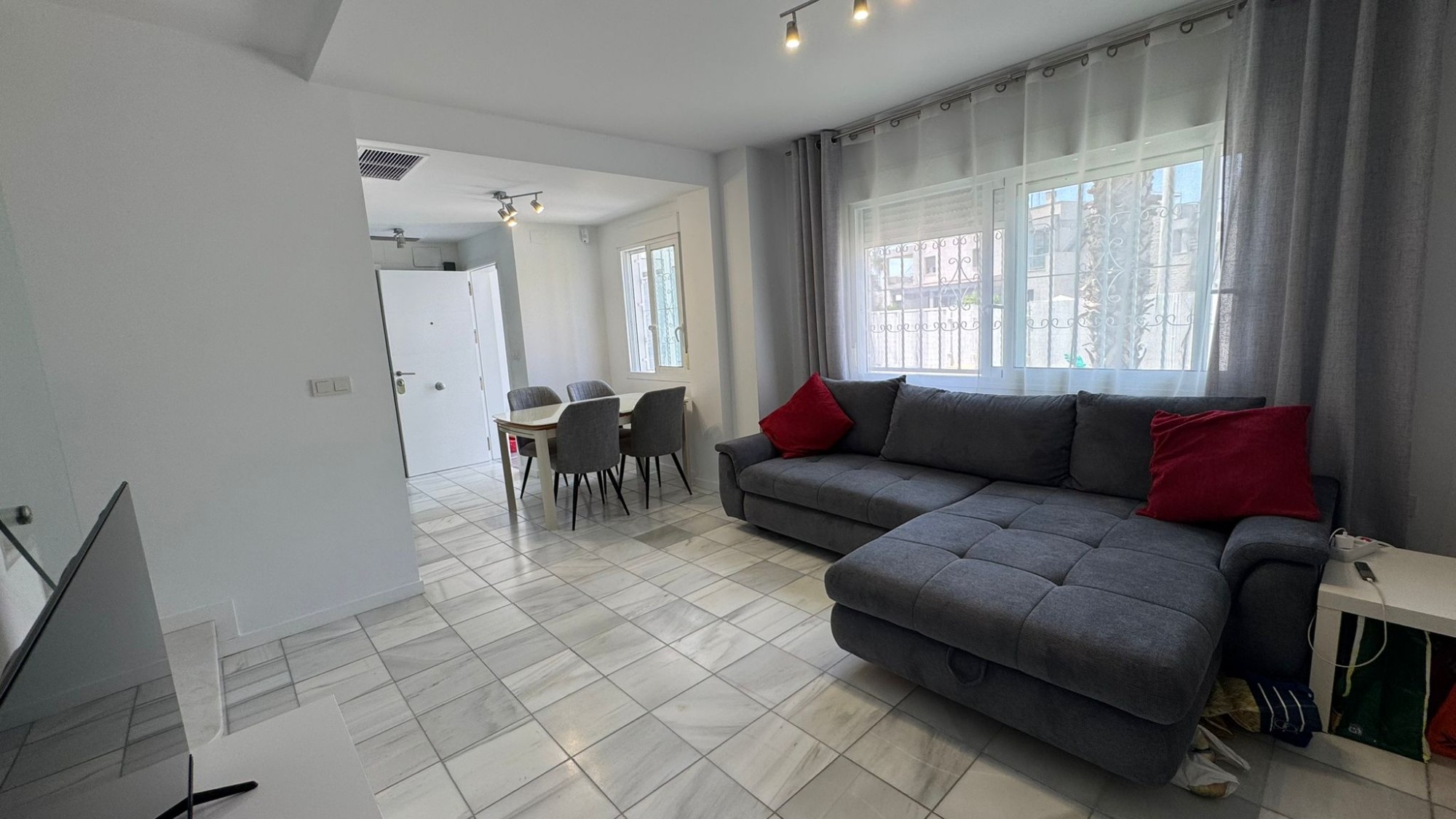 Pool area in bungalow for sale in Torrevieja