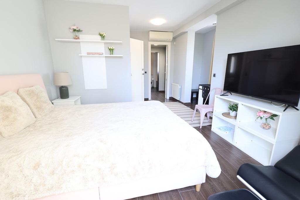 Terrace in villa for sale in Cabo Roig