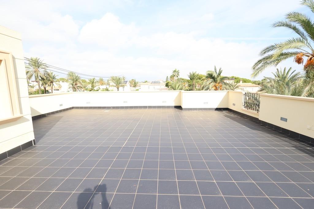 Terrace in villa for sale in Cabo Roig