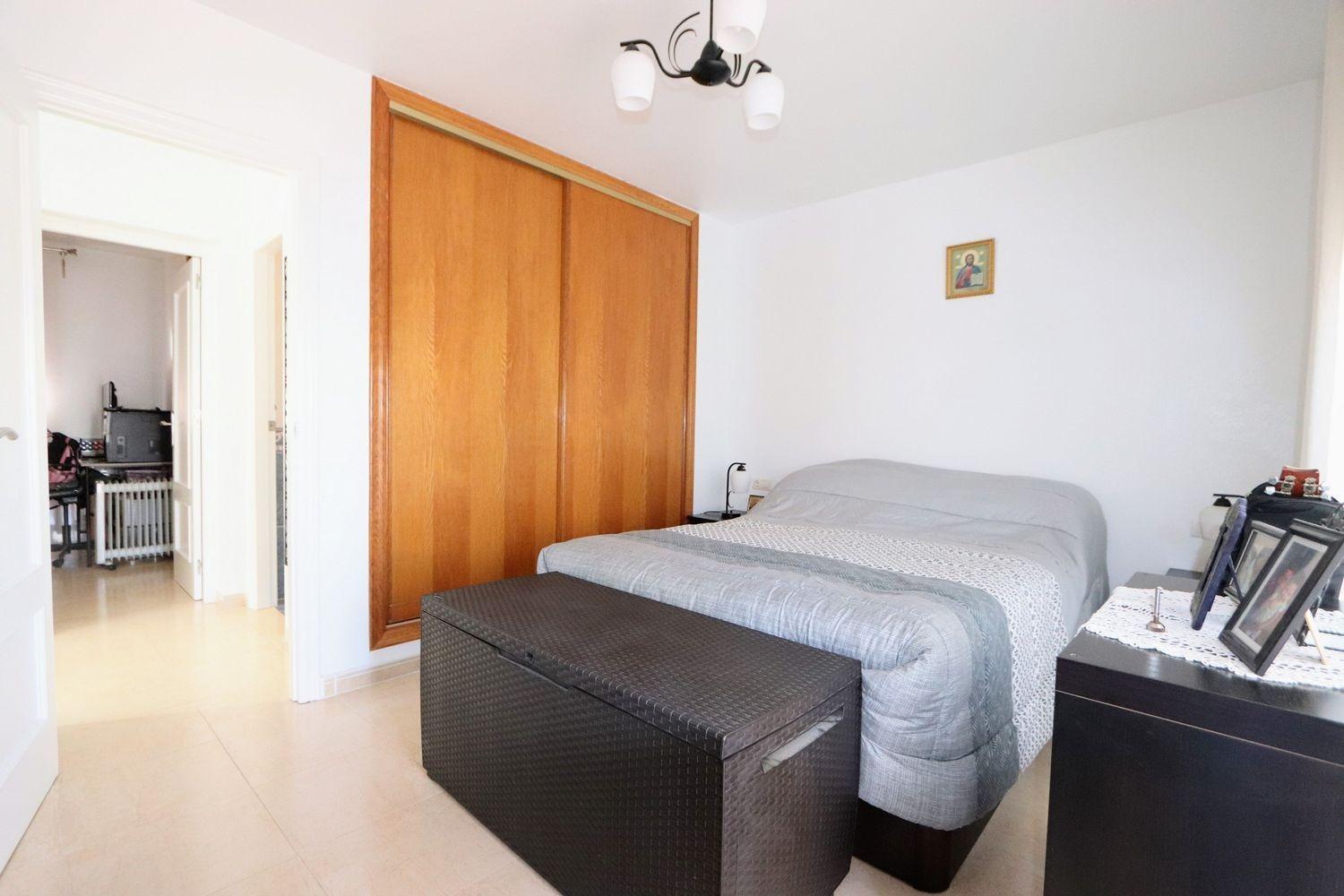 Master bedroom in terraced for sale in San Miguel de Salinas