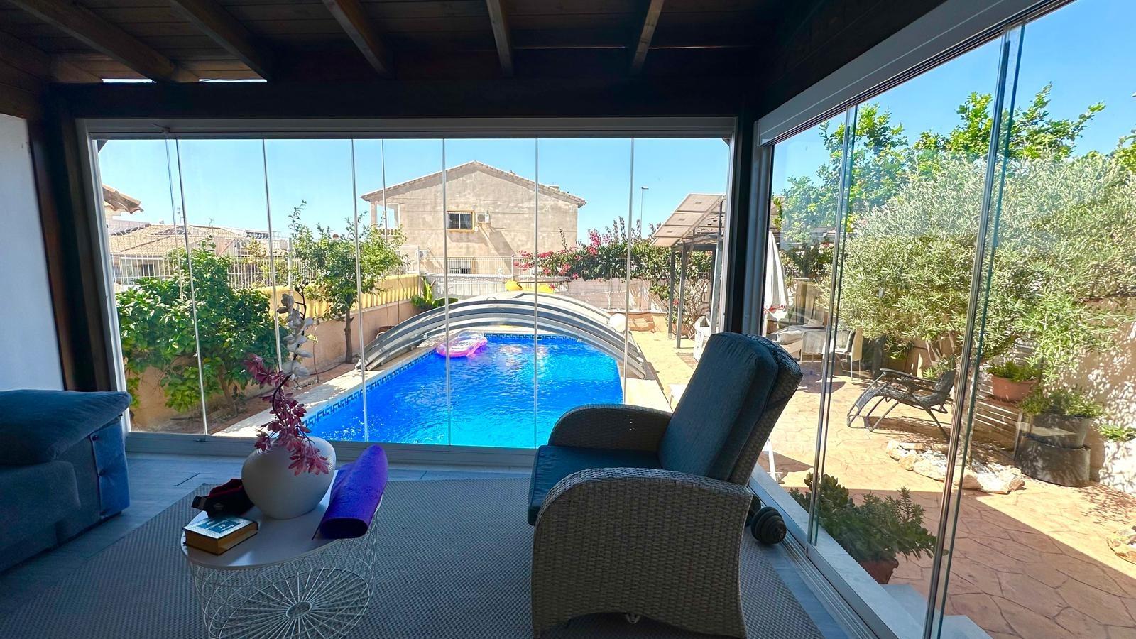 Exterior view in villa for sale in Orihuela Costa