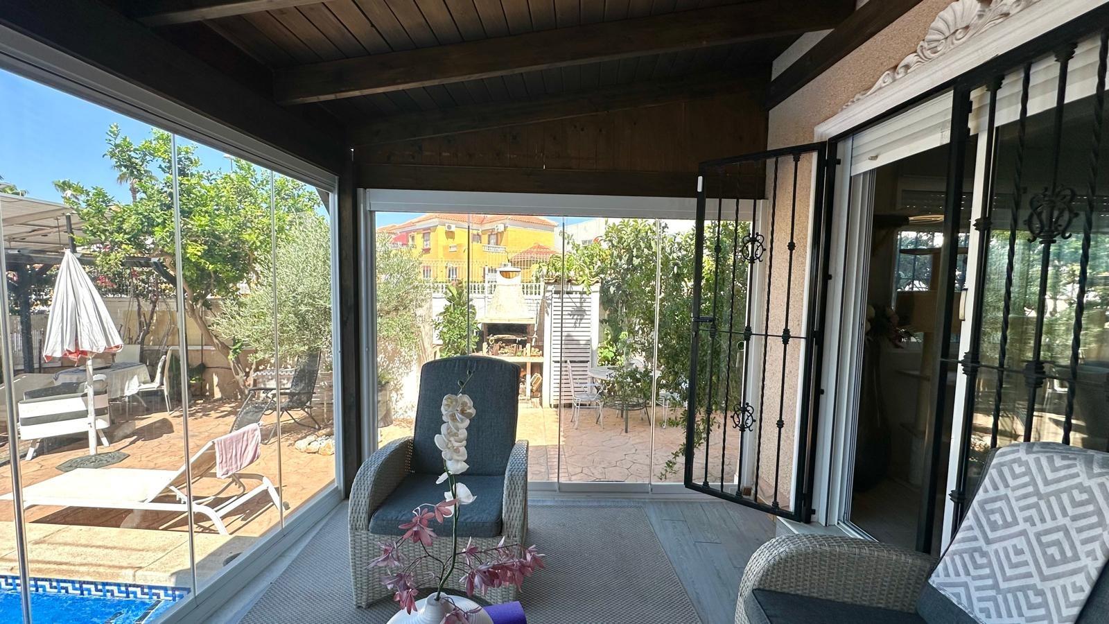 Kitchen in villa for sale in Orihuela Costa